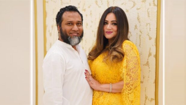‘গান বাংলা’ টিভির মালিকানা দখল, তাপস ও মুন্নীর বিরুদ্ধে মামলা