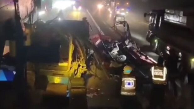 এক্সপ্রেসওয়েতে দুই সড়ক দুর্ঘটনায় নিহত ৪