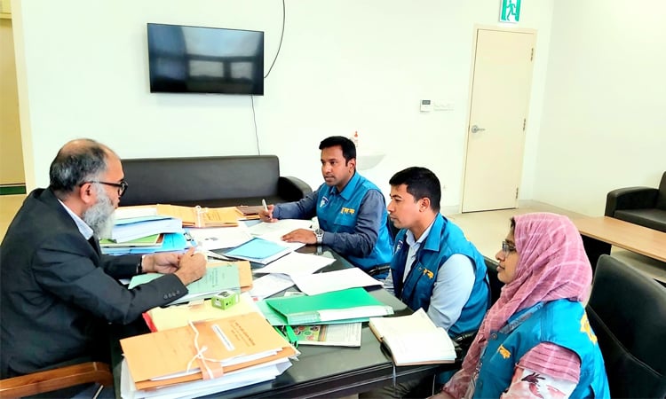 শাহবাগের সুপার স্পেশালাইজড হাসপাতালসহ বিভিন্ন স্থানে দুদকের অভিযান