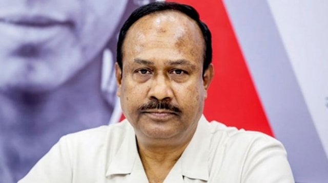 চুন্নুর বিদেশ গমনে নিষেধাজ্ঞা