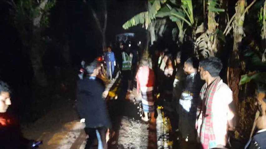 ঝিনাইদহে শীর্ষ চরমপন্থি নেতা হানিফসহ ৩ জনকে গুলি করে হত্যা