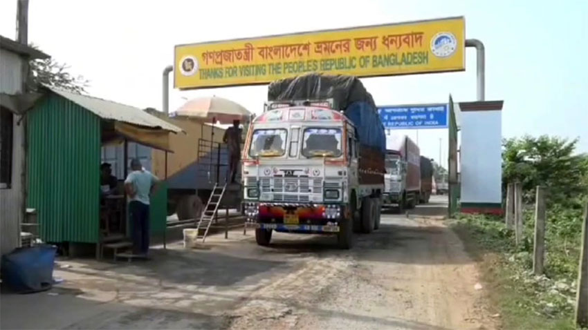 বেনাপোল স্থলবন্দর দিয়ে আমদানি-রপ্তানি কার্যক্রম শুরু হয়েছে