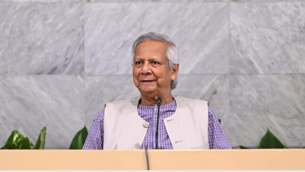 প্রধান উপদেষ্টা ড. মুহাম্মদ ইউনূস। ছবি: পিআইডি জাতীয় নির্বাচন সামনে রেখে সংস্কার ত্বরান্বিত করার নির্দেশ প্রধান উপদেষ্টার