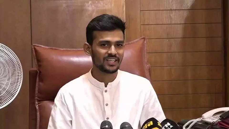 আ.লীগ নিষিদ্ধের প্রক্রিয়া ‘জুলাই জনতার বিজয়’: উপদেষ্টা আসিফ মাহমুদ