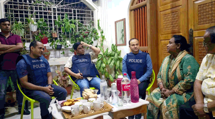 নারায়ণগঞ্জে উত্তাল রাতের পর ভোরে গ্রেপ্তার ডা. সেলিনা হায়াৎ আইভী