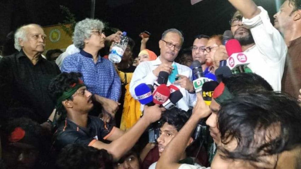 আন্দোলনে সাড়া দিল সরকার, জবিতে অস্থায়ী হল নির্মাণ ও বাজেট বৃদ্ধির ঘোষণা