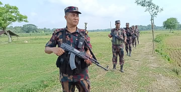 বিএসএফের মধ্যরাতের পুশইন অভিযান রুখে দিল বিজিবি ও স্থানীয়রা