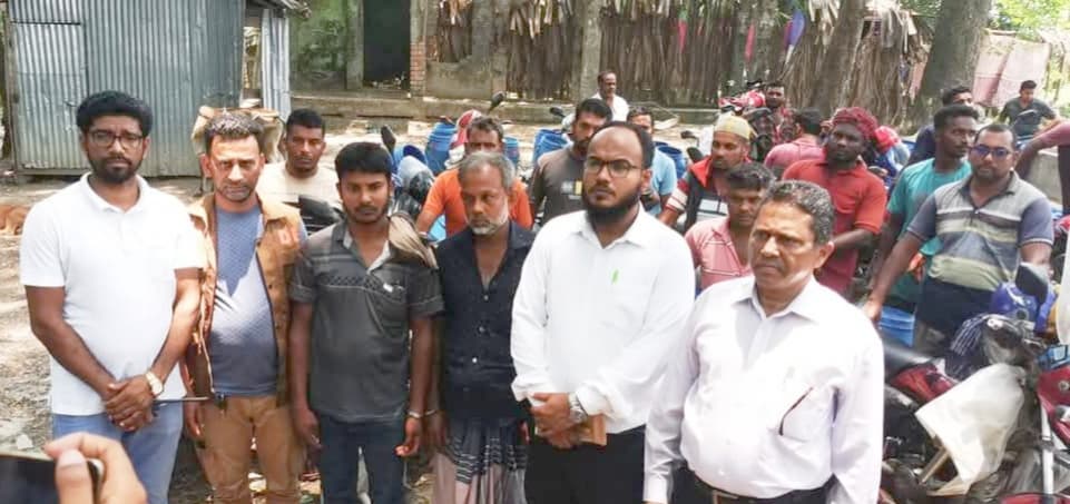 পিরোজপুরে ২০ লাখ টাকার রেনু পোনা জব্দ, এক ব্যবসায়ীর জেল