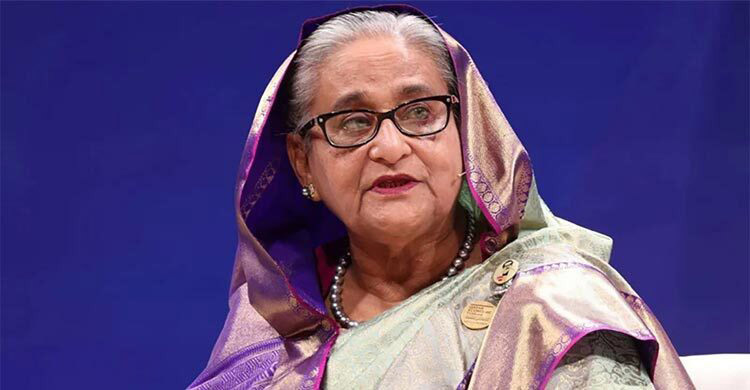 ক্ষমতাচ্যুত সাবেক প্রধানমন্ত্রী শেখ হাসিনা। ৪৮ ঘণ্টায় শেখ হাসিনাসহ ১৯৩ জনের বিরুদ্ধে মামলা প্রত্যাহার