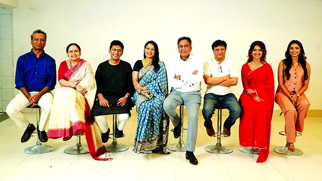 নব্বইয়ের ঘ্রাণ মাখা আধুনিক ‘উৎসব’