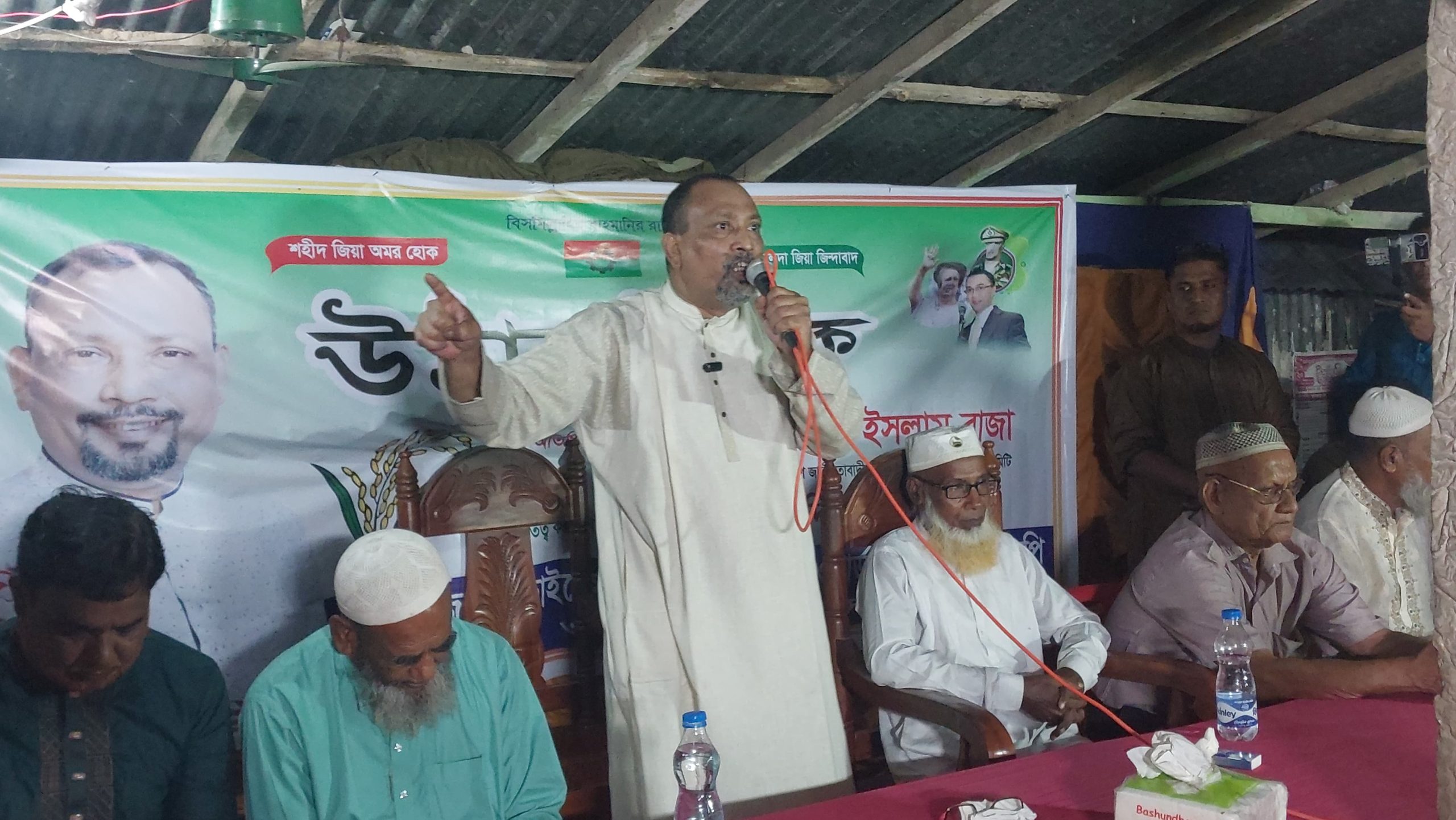 চাটমোহরে বাইরের কোনো প্রার্থী নয়, এখান থেকেই এমপি প্রার্থী দিতে হবে: রাজা