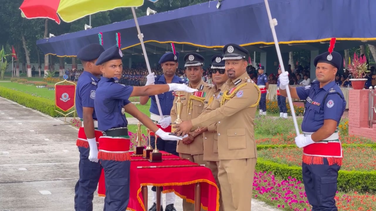 পুলিশ একাডেমিতে ১৬৮তম টিআরসি ব্যাচের প্রশিক্ষণ সমাপনী কুচকাওয়াজ অনুষ্ঠিত
