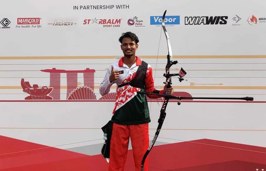 আর্চার আব্দুর রহমান আলিফ। ছবি: সংগৃহীত আর্চারিতে ৬ বছর পর সোনার স্বাদ, এশিয়ান কাপে চ্যাম্পিয়ন আলিফ