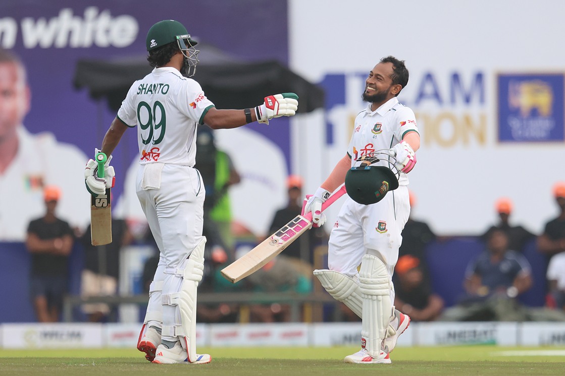 গল টেস্টে দাপট বাংলাদেশের: শেষ দিনে এগিয়ে ১৮৭ রানে, হাতে ৭ উইকেট