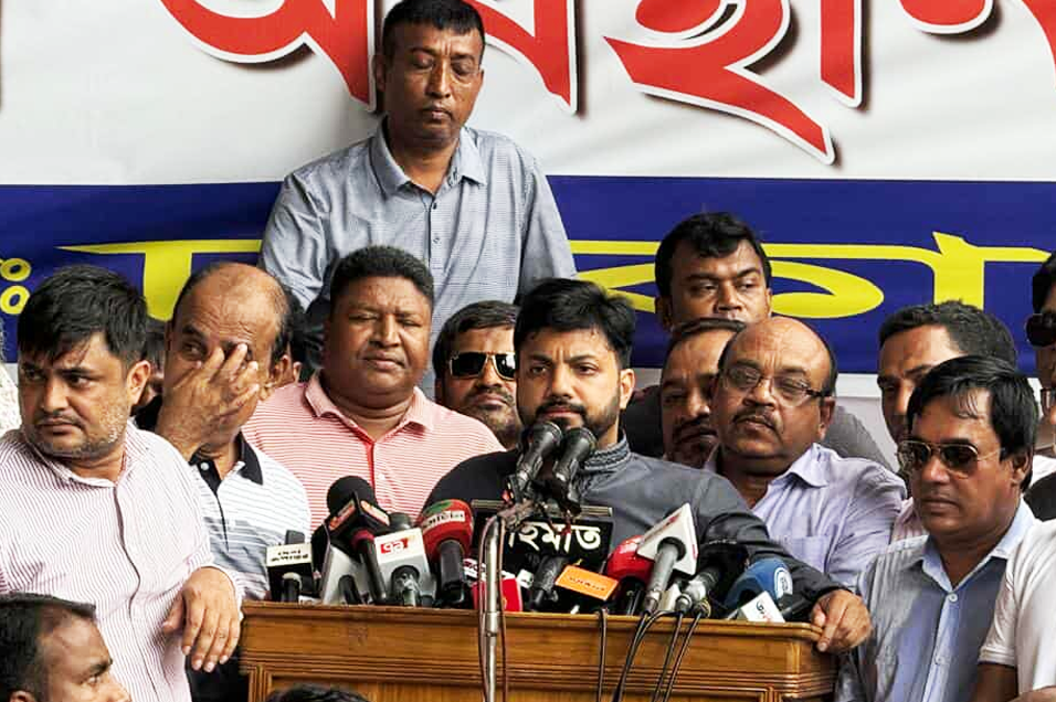 ডিএসসিসি কার্যত অচল, নাগরিক সেবা চালু রেখেই আন্দোলন চালাবেন ইশরাক