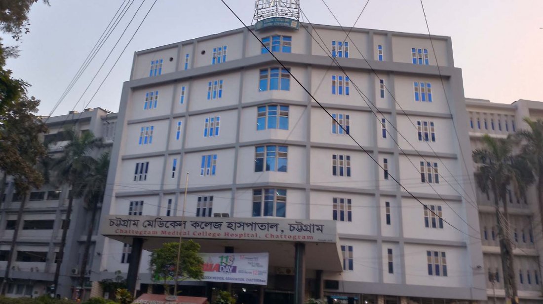 চট্টগ্রামে নির্মাণাধীন ভবন থেকে পড়ে তিন শ্রমিকের মৃত্যু