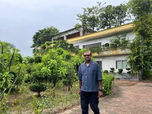 গাছবাড়িতে আমিনুল ইসলাম, ছবি - নিউজনেক্সট
