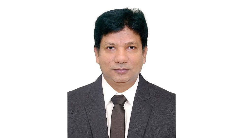 কমিশনার জাকির হোসেন। ছবি : সংগৃহীত মাঝ রাতে চট্টগ্রাম কাস্টম কমিশনারকে সাময়িক বরখাস্ত