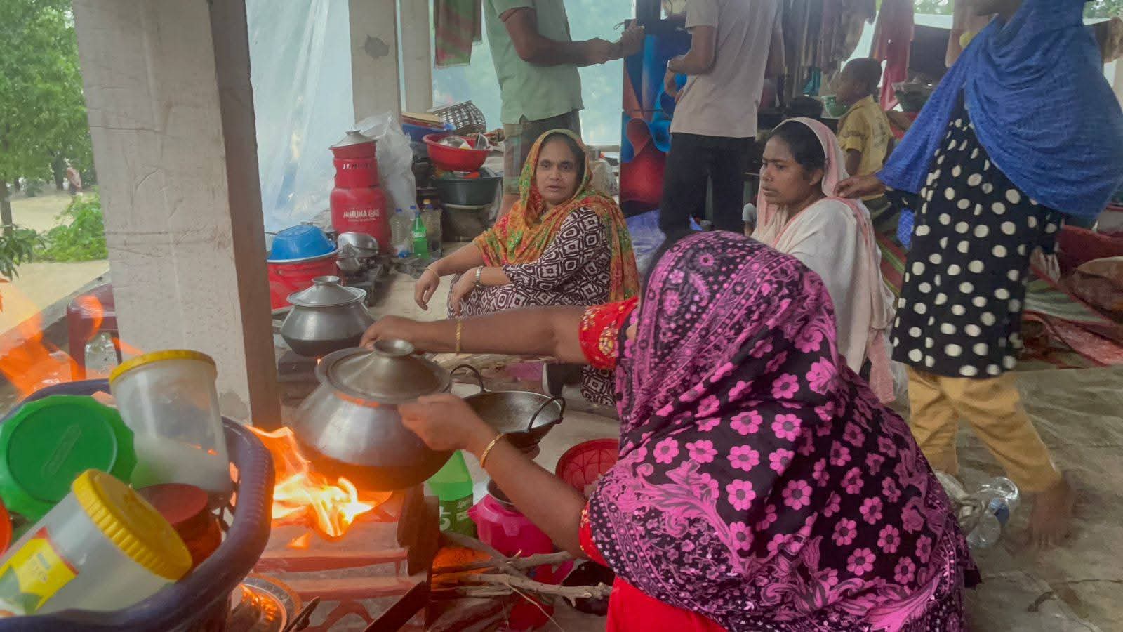 ফেনীর দুর্গত এলাকায় ক্ষতিগ্রস্তদের আর্তনাদ, টেকসই বাঁধের দাবি সর্বত্র