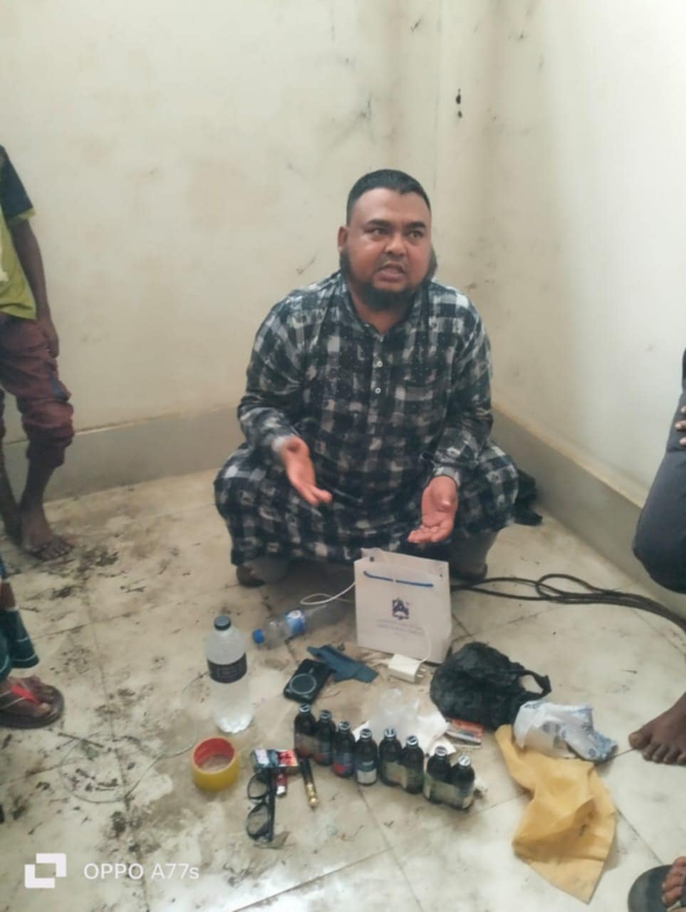 সিলেটের কোম্পানীগঞ্জে ফেনসিডিলসহ বিএনপি নেতা আটক, পলাতক ২