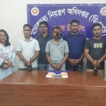 ২৩ জুন সংবাদ বিজ্ঞপ্তিতে এই ছবি দিয়েছিলেন মাদকদ্রব্য নিয়ন্ত্রণ অধিদপ্তরের কর্মকর্তারা।