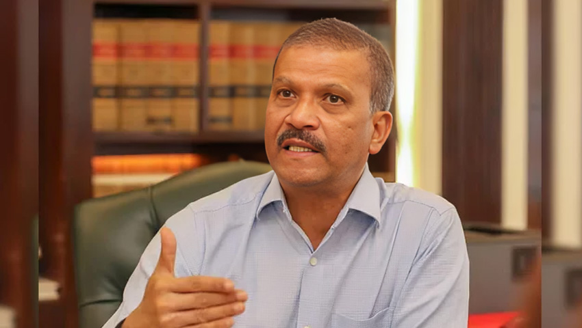 দুপুরের বক্তব্যে সন্ধ্যায় আইন উপদেষ্টার দুঃখ প্রকাশ