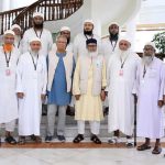 প্রধান উপদেষ্টা মুহাম্মদ ইউনূসের সঙ্গে বৈঠক করেন হেফাজতে ইসলাম বাংলাদেশের নেতারা। ছবি: প্রধান উপদেষ্টার ফেইসবুক।