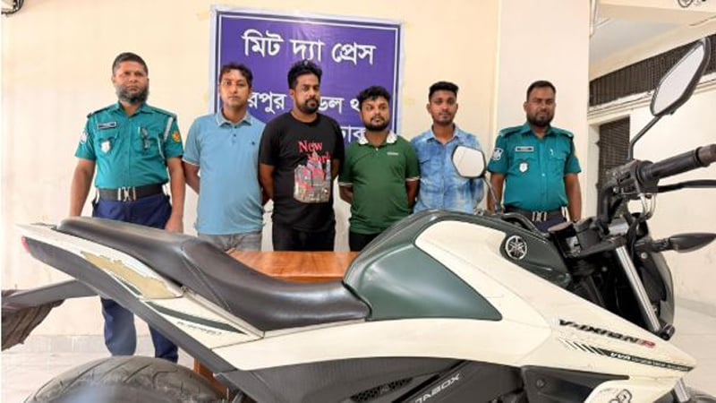 মিরপুরে আওয়ামী কর্মীর বাড়িতে হামলা ও চাঁদাবাজি, ছাত্রদল-যুবদলের ৪ নেতা গ্রেপ্তার