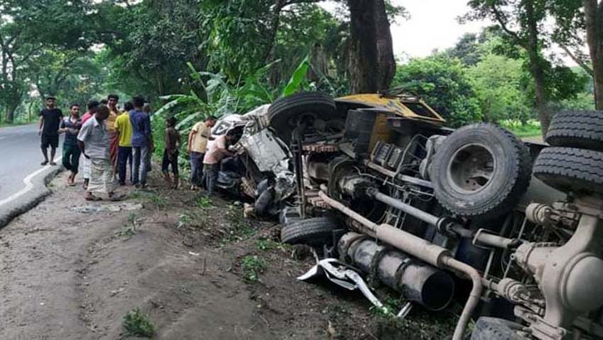 নাটোরে ট্রাকের সঙ্গে মাইক্রোবাসের সংঘর্ষে চালকসহ নিহত ৬