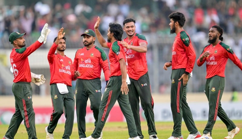 পাকিস্তানকে ৭ উইকেটে হারিয়ে সিরিজে এগিয়ে বাংলাদেশ