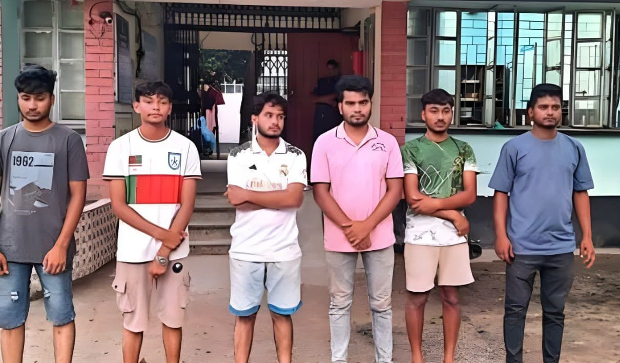 ঠাকুরগাঁওয়ে চাঁদাবাজির অভিযোগে ছাত্রদল নেতাসহ ৬ জন আটক