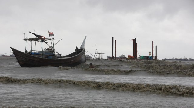 ভারি বৃষ্টির আভাস ও বন্যার সতর্কতা