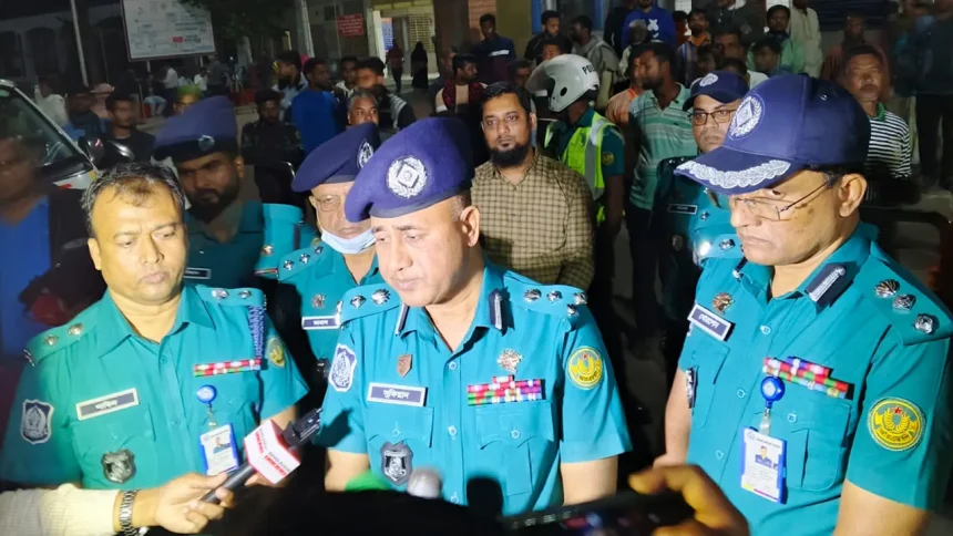 রাজশাহী মহানগর পুলিশ কমিশনার মোহাম্মদ আবু সুফিয়ান গণমাধ্যমের সাথে কথা বলেন।