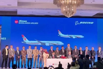 বোয়িংয়ের ১৪ উড়োজাহাজ কিনতে চুক্তি সই