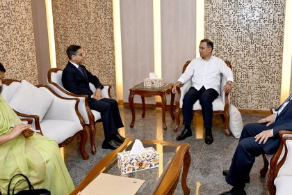 প্রধানমন্ত্রীর সঙ্গে বিদায়ী সাক্ষাৎ করেছেন প্রণয় ভার্মা
